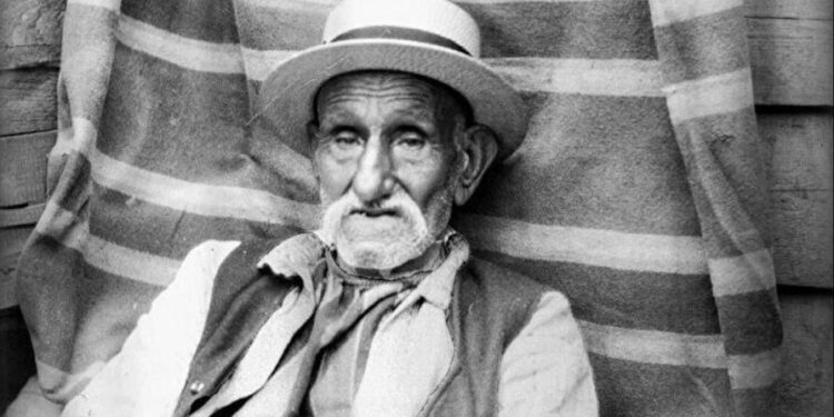 ZARO AĞA